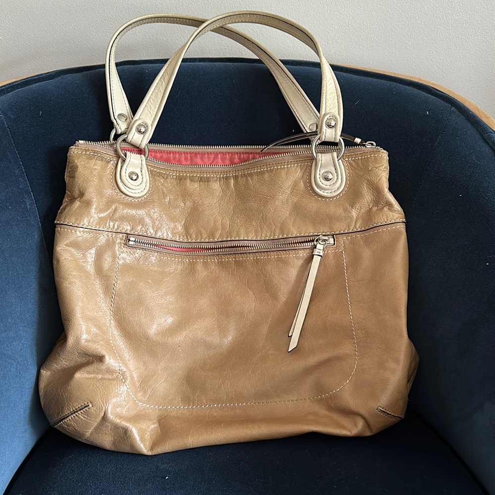 GUC Coach leather purse